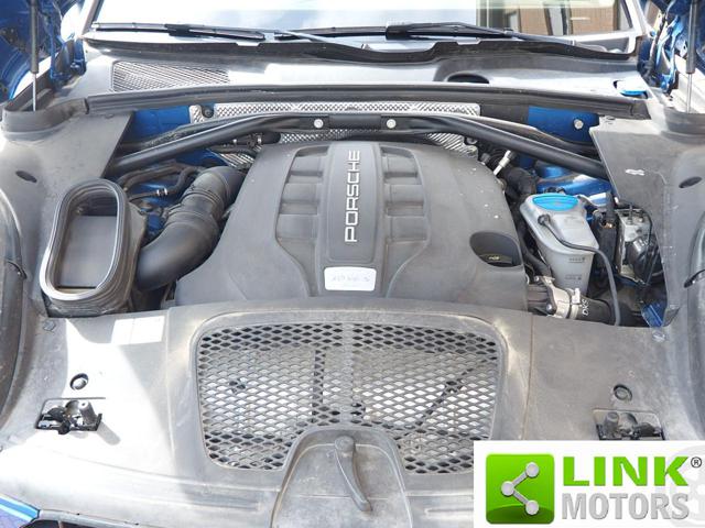 PORSCHE Macan usata, con Sedile posteriore sdoppiato