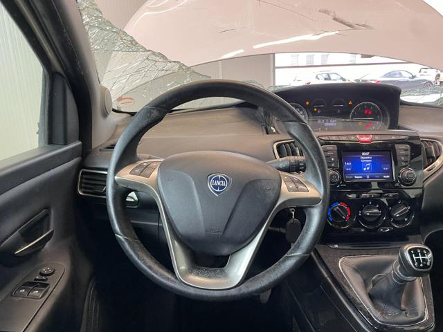 LANCIA Ypsilon usata, con Servosterzo