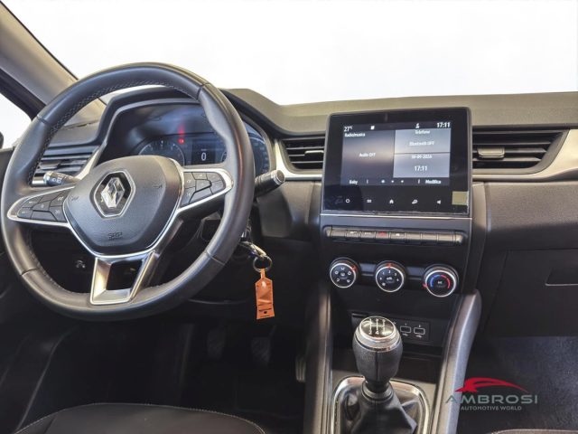 RENAULT Captur usata 12
