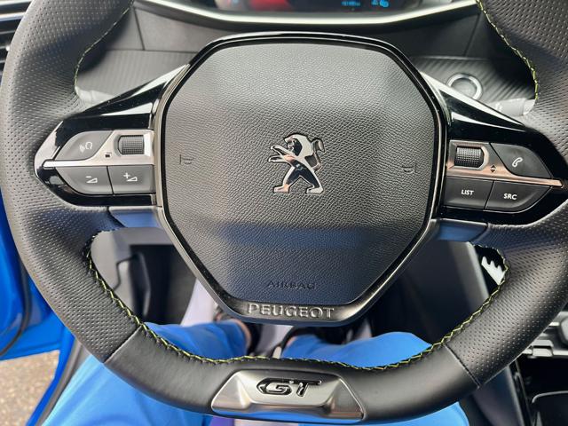 PEUGEOT 208 usata, con Autoradio
