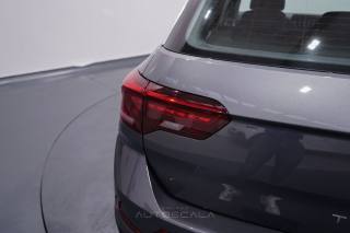 VOLKSWAGEN T-Roc usata 31