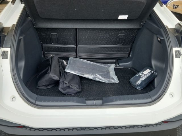 TOYOTA C-HR usata, con Climatizzatore