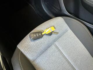 OPEL Corsa usata, con Touch screen