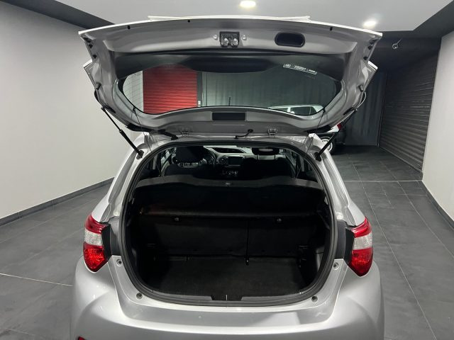 TOYOTA Yaris usata, con Servosterzo