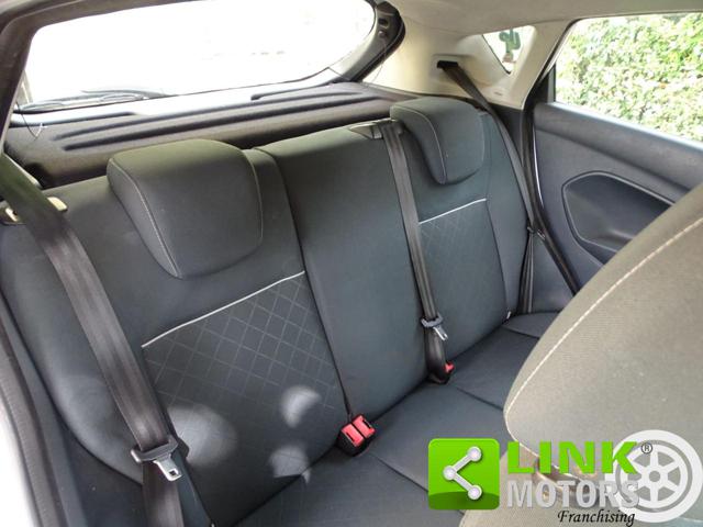 FORD Fiesta usata, con Lettore CD