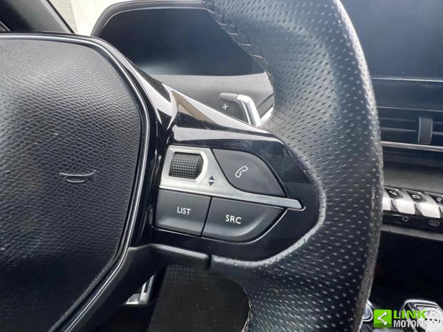 PEUGEOT 3008 usata, con Leve al volante
