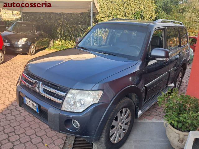 MITSUBISHI Pajero usata, con Airbag laterali
