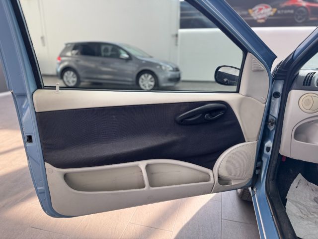 FIAT Punto usata 9
