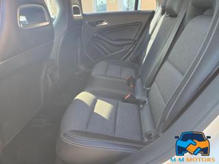 MERCEDES-BENZ CLA 200 usata, con Specchietti laterali elettrici