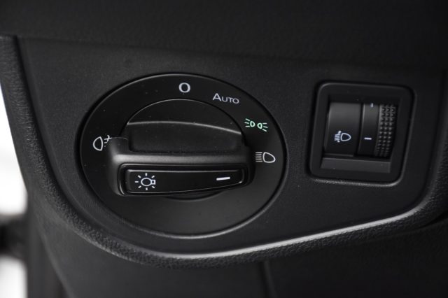 VOLKSWAGEN Polo usata, con Sedile posteriore sdoppiato