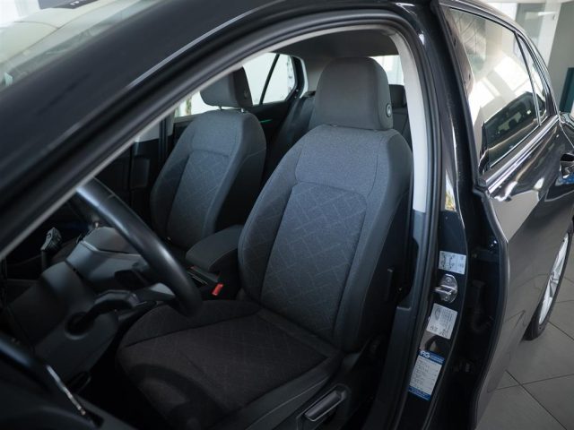 VOLKSWAGEN Golf usata, con Sistema di navigazione