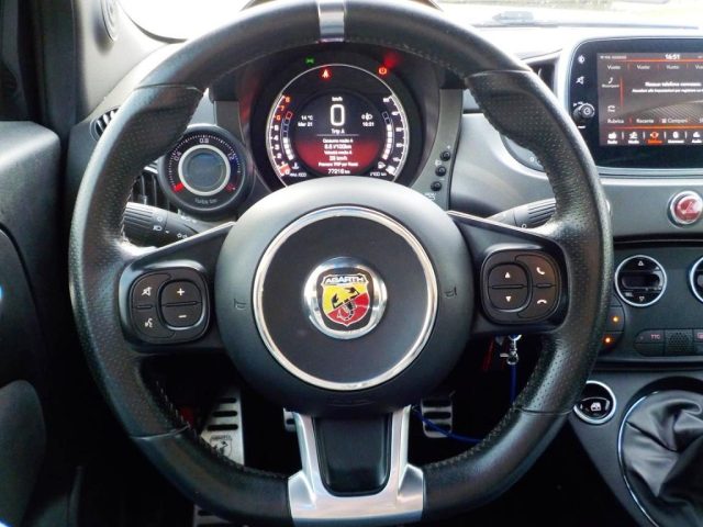 ABARTH 595 usata, con Apple CarPlay