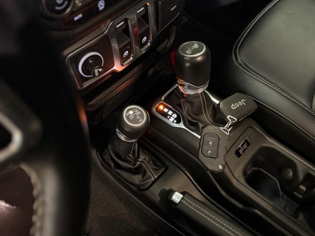 JEEP Wrangler usata, con USB
