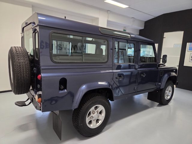 LAND ROVER Defender usata, con Autoradio