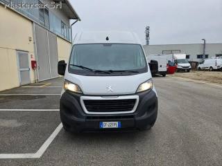 PEUGEOT Boxer usata, con Airbag