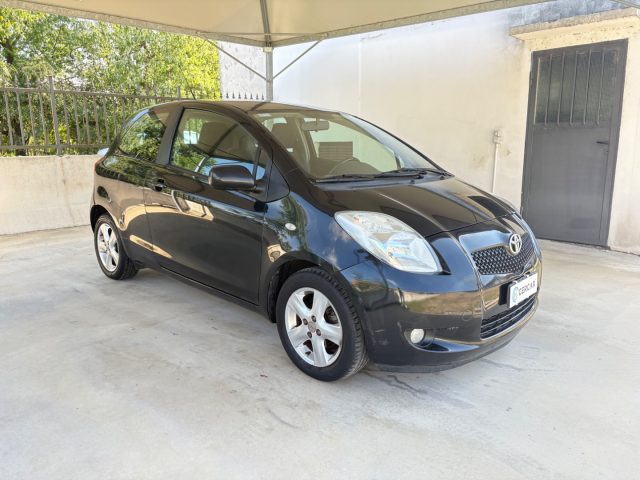 TOYOTA Yaris usata, con Airbag laterali
