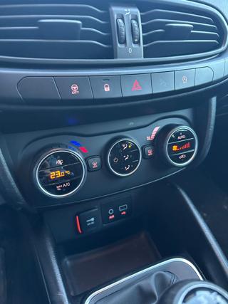 FIAT Tipo usata, con Controllo automatico clima