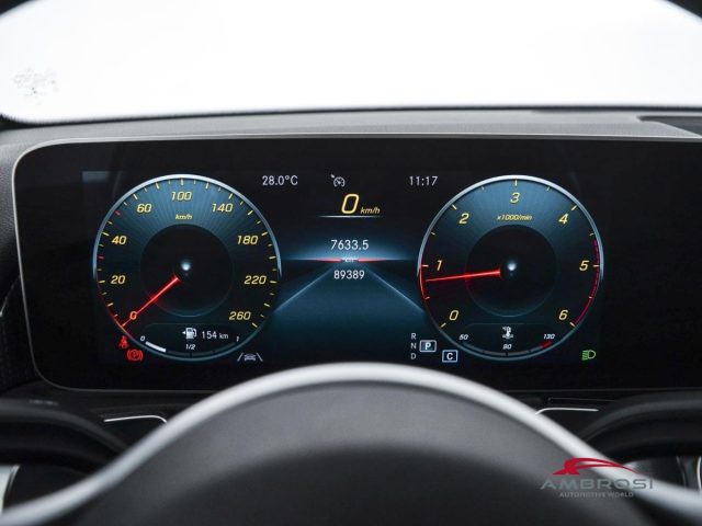 MERCEDES-BENZ GLB 200 usata 14