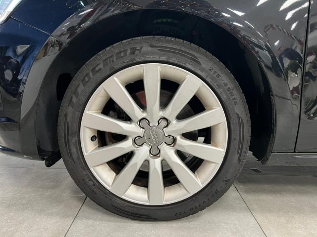 AUDI A1 usata, con Autoradio