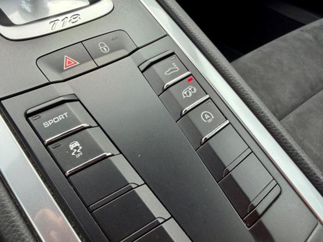 PORSCHE Cayman usata, con Servosterzo