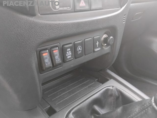 MITSUBISHI L200 usata, con Climatizzatore