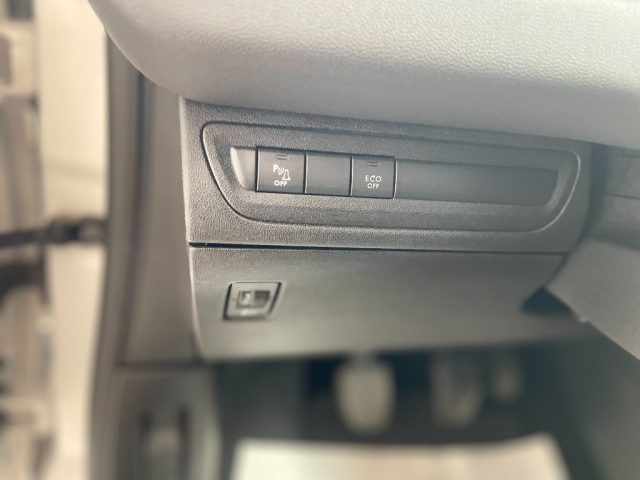 PEUGEOT 208 usata, con Sistema di navigazione