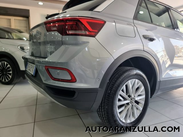 VOLKSWAGEN T-Roc usata, con Volante multifunzione