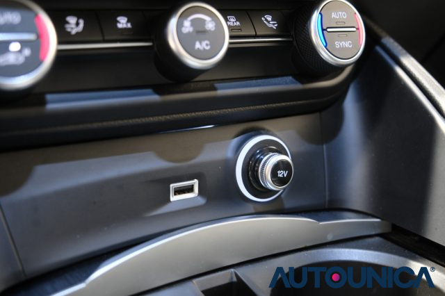 ALFA ROMEO Stelvio usata, con Fari LED
