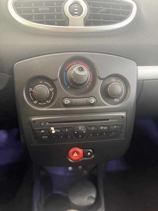 RENAULT Clio usata 15