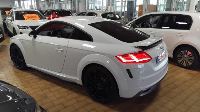 AUDI TT usata, con Autoradio
