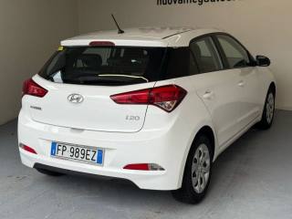 HYUNDAI i20 usata, con Airbag Passeggero