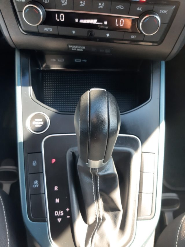 SEAT Arona usata, con Autoradio digitale