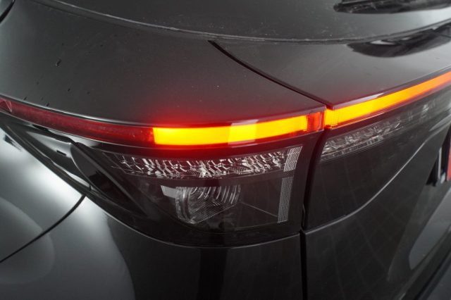 TOYOTA Yaris Cross usata 9