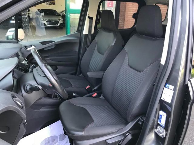FORD Tourneo Courier usata, con Chiusura centralizzata