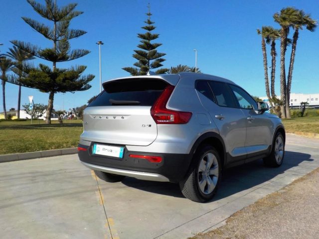 VOLVO XC40 usata, con Autoradio