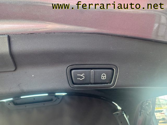 ALFA ROMEO Stelvio usata, con Regolazione elettrica sedili