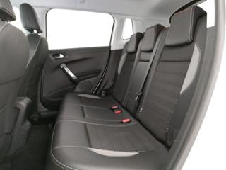 PEUGEOT 2008 usata, con Park Distance Control