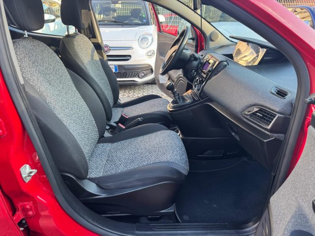 LANCIA Ypsilon usata, con ESP