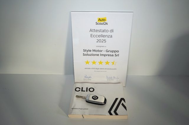 RENAULT Clio usata, con Bluetooth