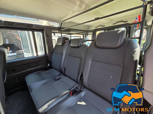 LAND ROVER Defender usata, con Bluetooth