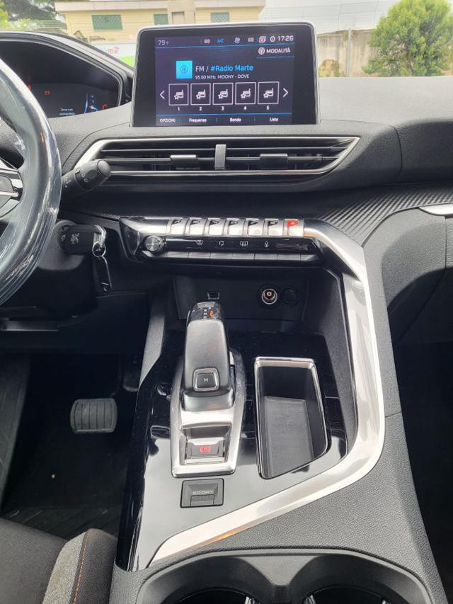 PEUGEOT 3008 usata, con Climatizzatore