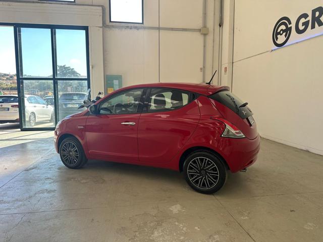 LANCIA Ypsilon usata, con Fendinebbia