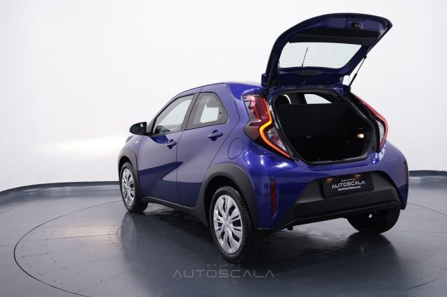 TOYOTA Aygo X usata 24
