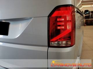 VOLKSWAGEN Caravelle usata 11