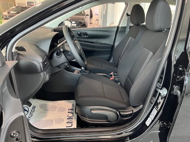 HYUNDAI i20 usata, con Autoradio