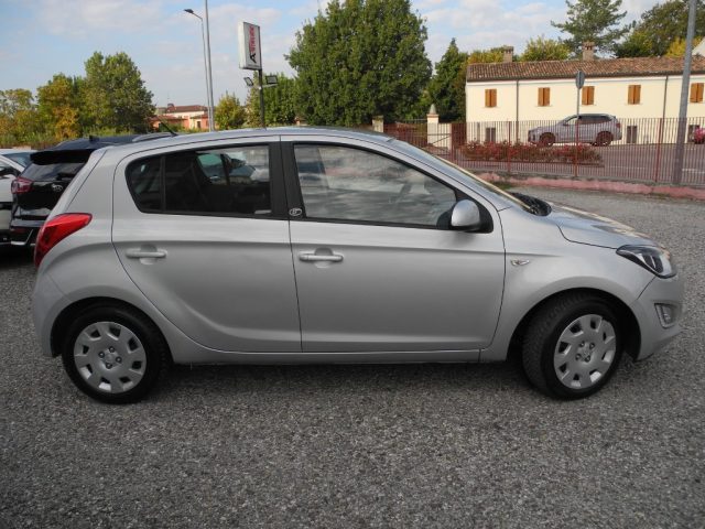 HYUNDAI i20 usata 67