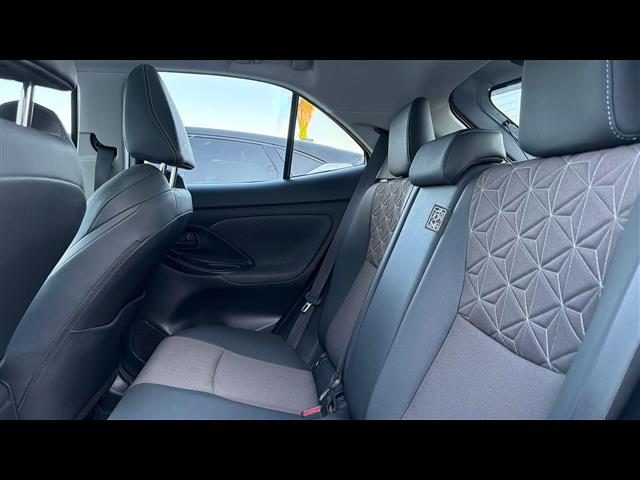 TOYOTA Yaris usata, con Controllo automatico clima