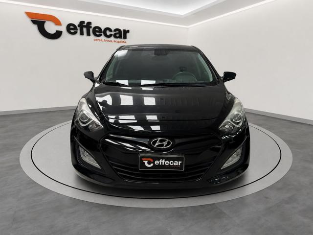 HYUNDAI i30 usata, con Airbag