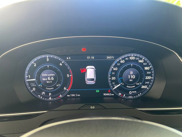 VOLKSWAGEN Passat Variant usata, con Airbag testa