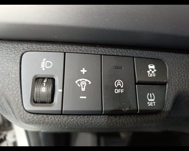 KIA Rio usata, con Servosterzo